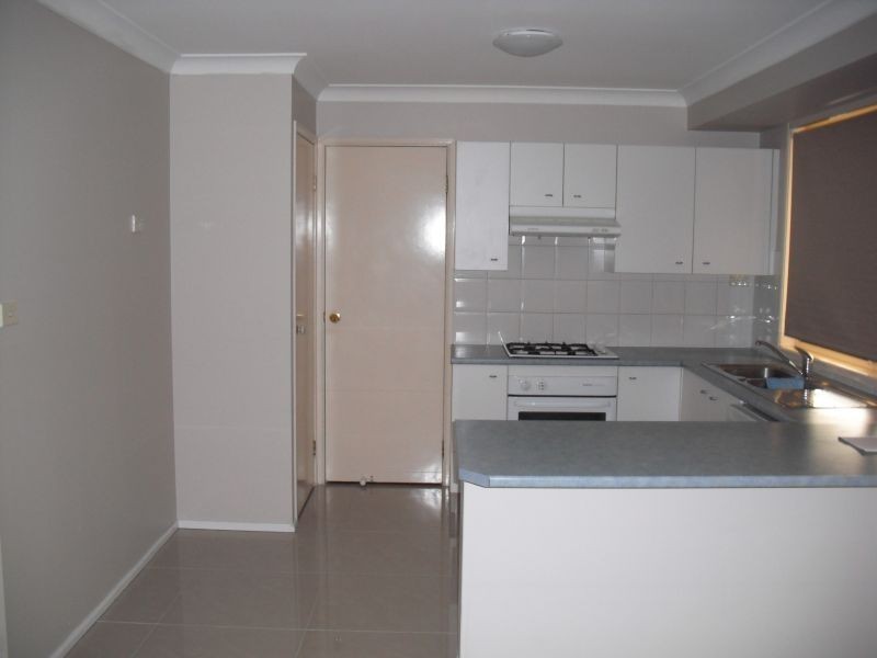 16 Lamington Place, Bow Bowing NSW 2566