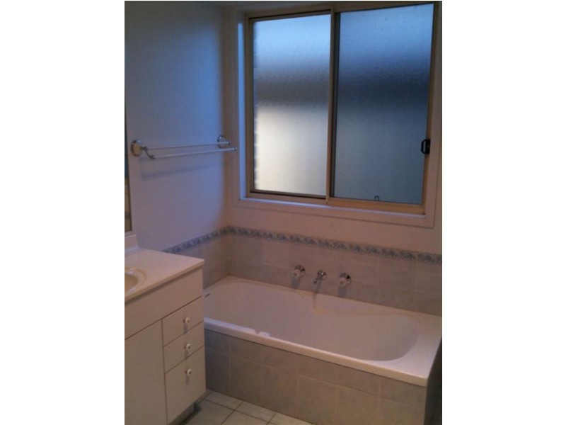 16 Lamington Place, Bow Bowing NSW 2566