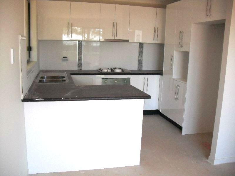 4/39 Surrey Street, Minto NSW 2566