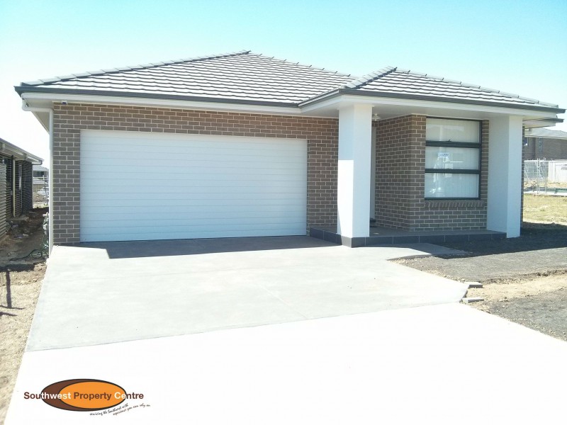 21 Richards Loop, Oran Park NSW 2570