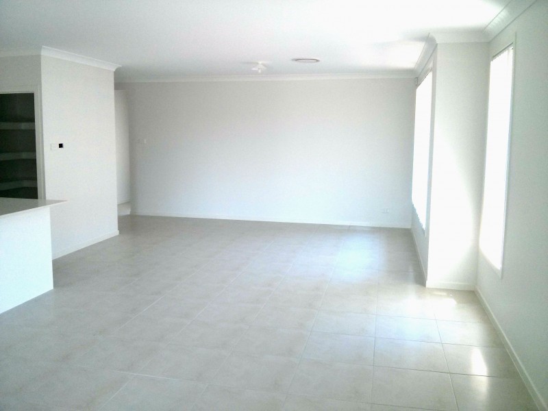 21 Richards Loop, Oran Park NSW 2570