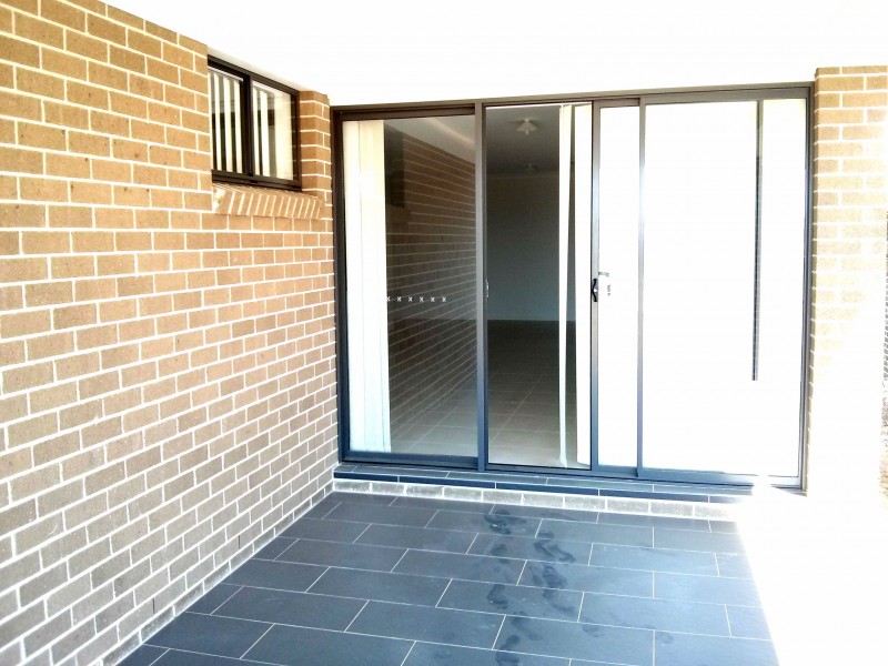 21 Richards Loop, Oran Park NSW 2570