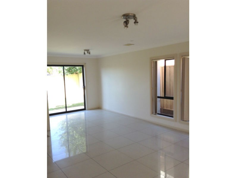 3/7-9 Pembroke Road, Minto NSW 2566