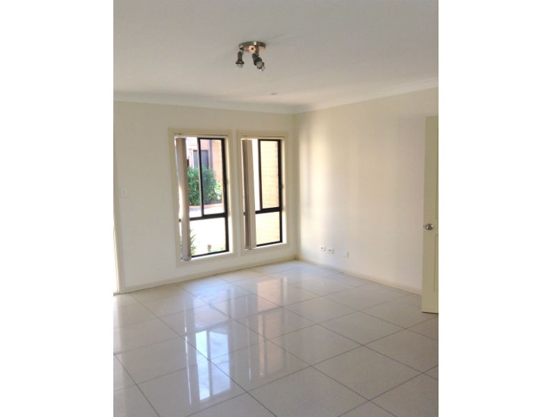 3/7-9 Pembroke Road, Minto NSW 2566