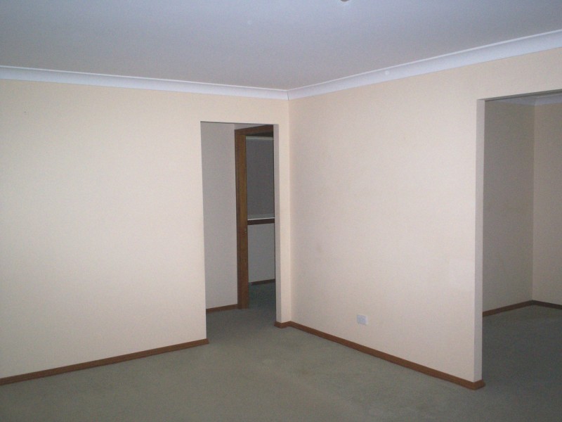 42a Carandini Street, St Helens Park NSW 2560