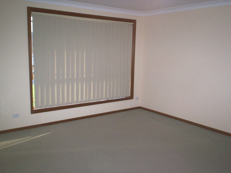 42a Carandini Street, St Helens Park NSW 2560