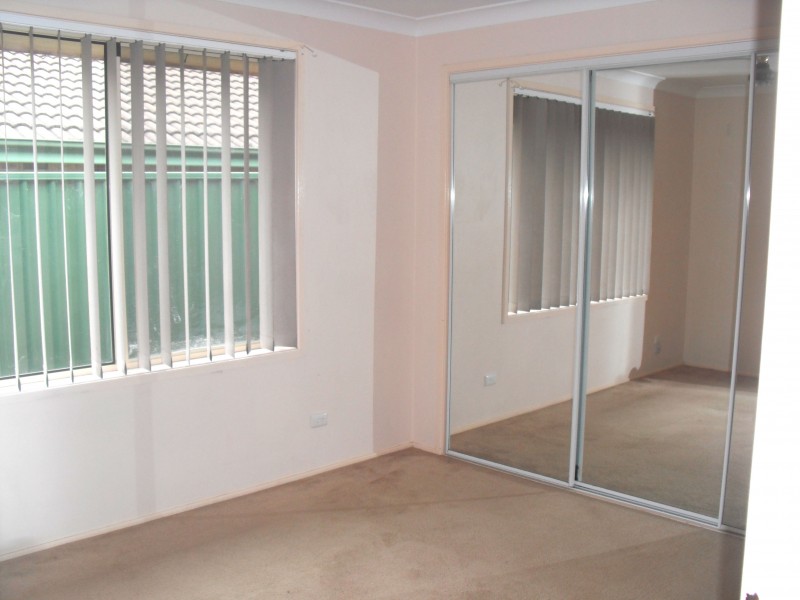 12A Azalea Place, Macquarie Fields NSW 2564