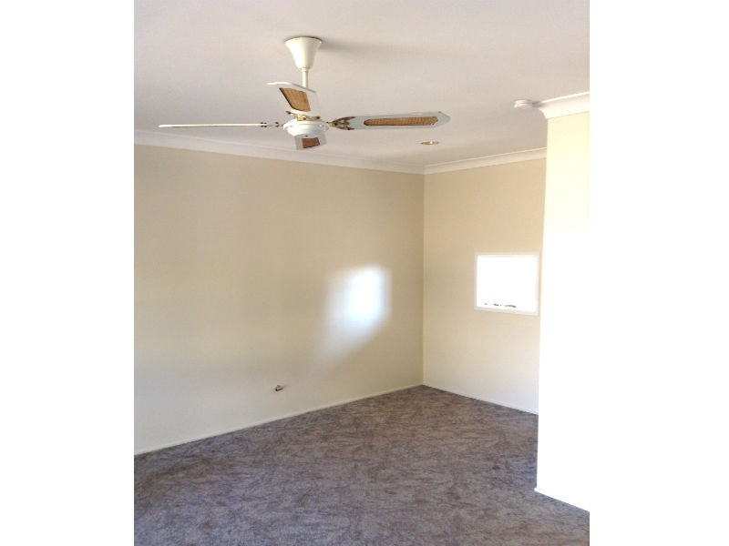 29 Claypole Street, Ambarvale NSW 2560