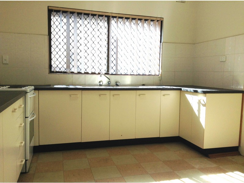 1/41 Oxford Road, Ingleburn NSW 2565