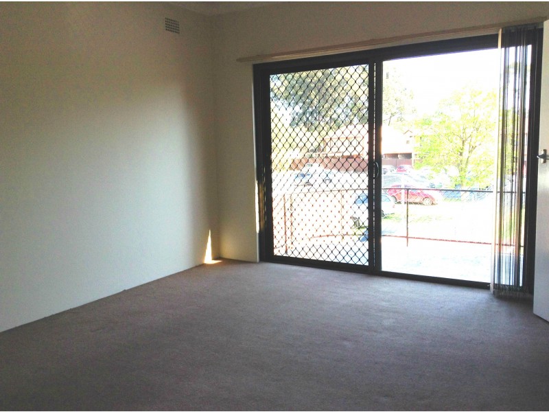 1/41 Oxford Road, Ingleburn NSW 2565