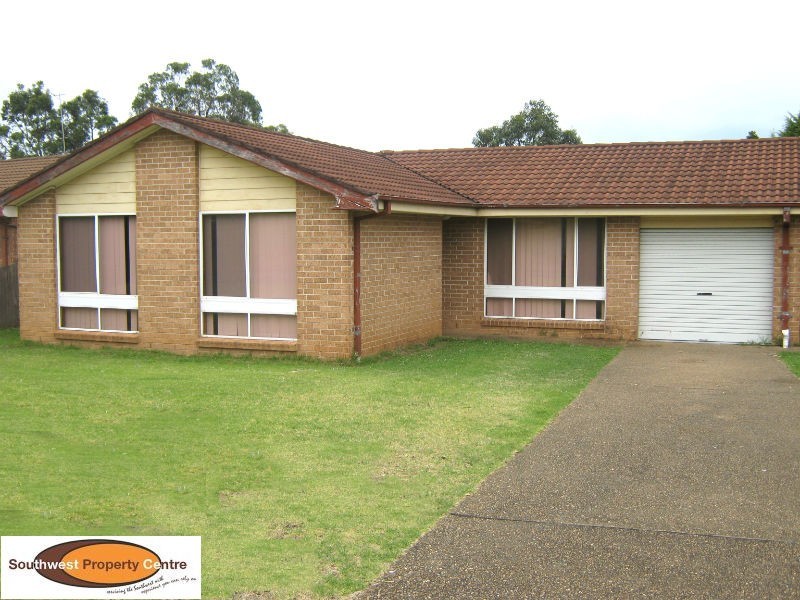 9 Karrabul Road, St Helens Park NSW 2560