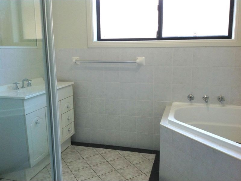 38A Fullerton Circuit, St Helens Park NSW 2560