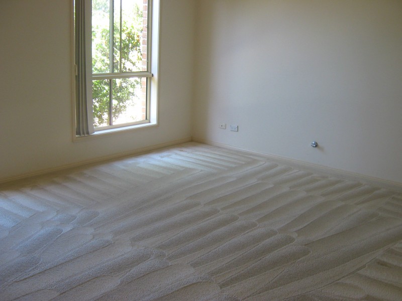 4 Owen Stanley, Mount Annan NSW 2567