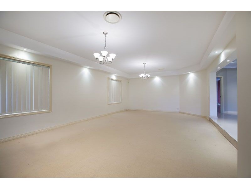 Macquarie Links NSW 2565