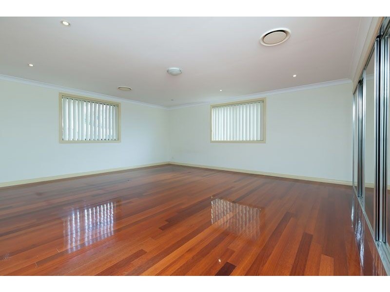 Macquarie Links NSW 2565