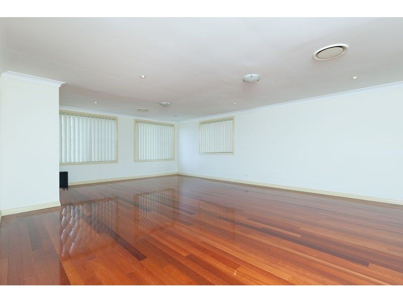 Macquarie Links NSW 2565