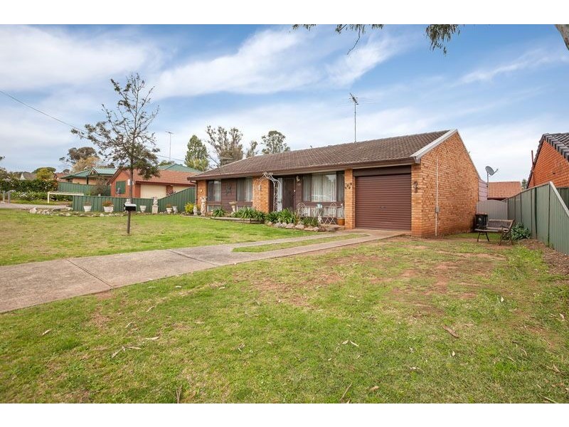 53 Angle Road, Leumeah NSW 2560