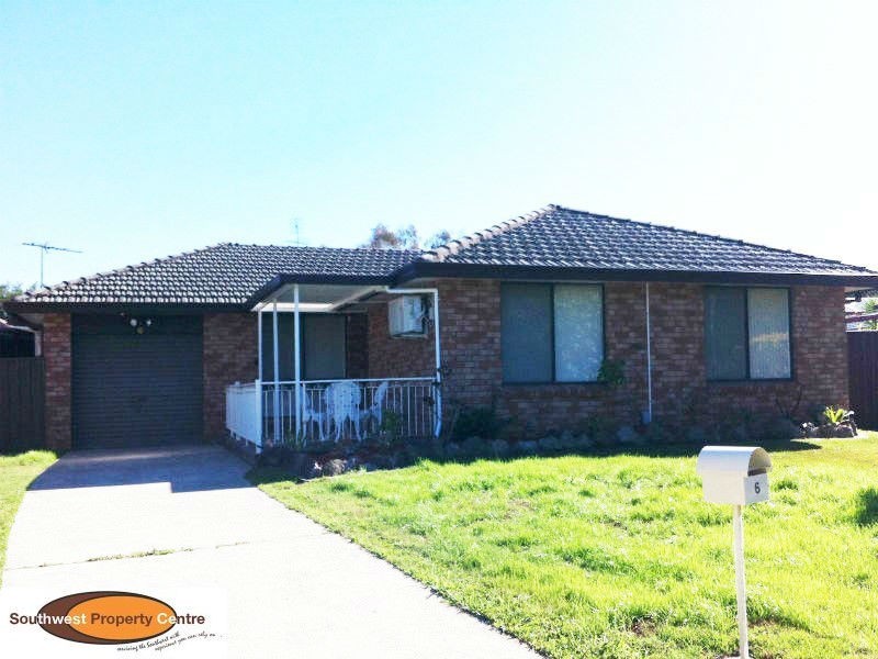 6 Fyfe Place, Glenfield NSW 2167