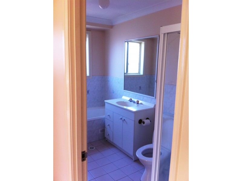 47 Potoroo Avenue, St Helens Park NSW 2560