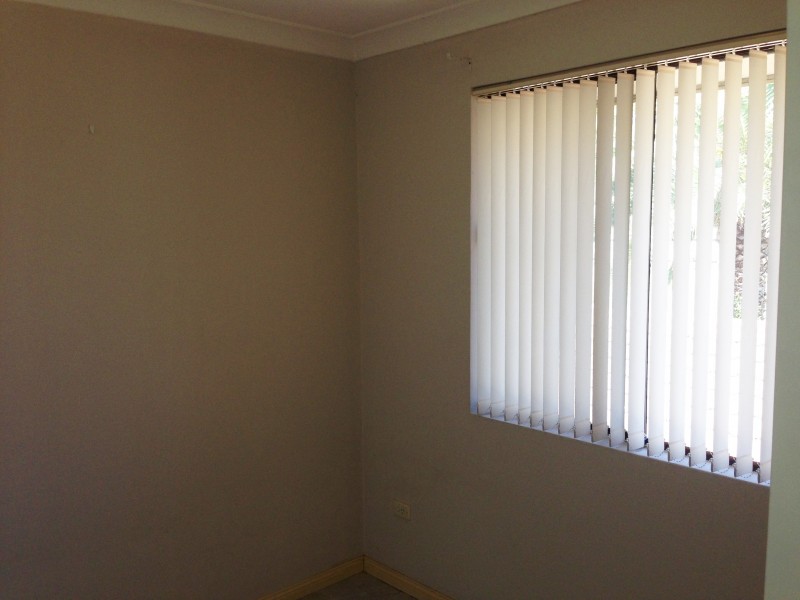 4/18 Sturt Street, Campbelltown NSW 2560