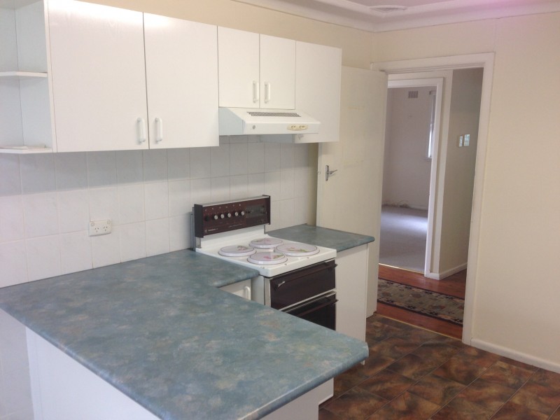 1 Foreman Street, Glenfield NSW 2167