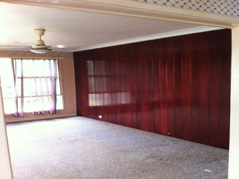 93 Macquarie Avenue, Campbelltown NSW 2560