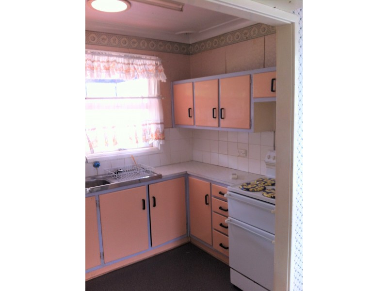 93 Macquarie Avenue, Campbelltown NSW 2560