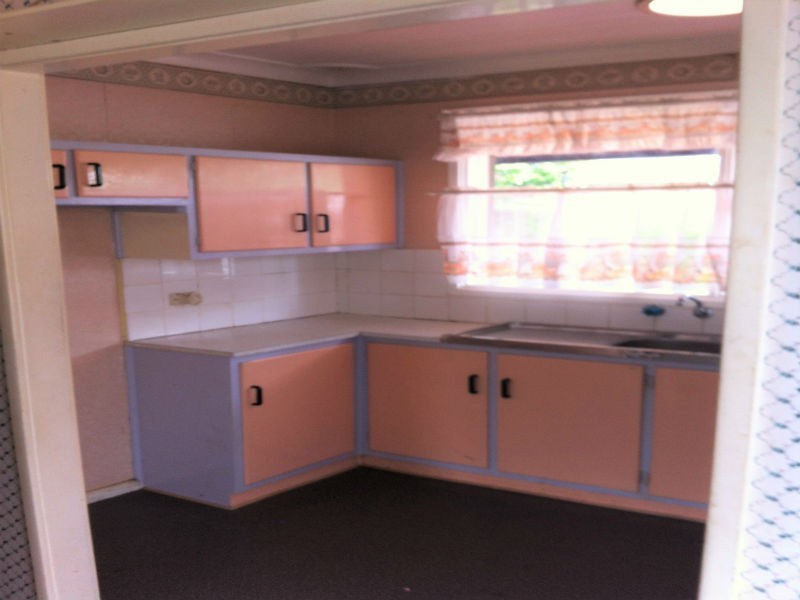 93 Macquarie Avenue, Campbelltown NSW 2560