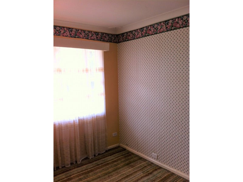 93 Macquarie Avenue, Campbelltown NSW 2560
