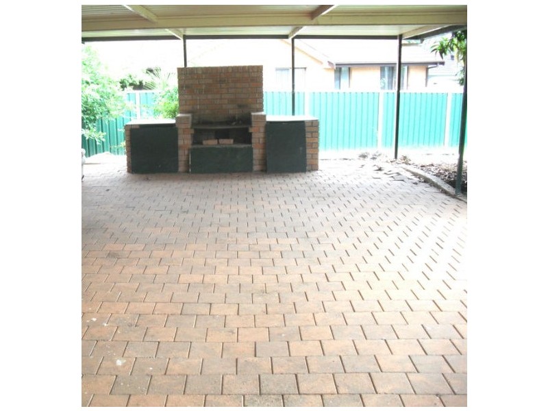 4 Cherokee Place, Raby NSW 2566