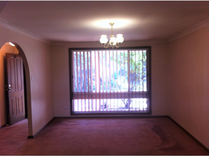 8/17 Clydesdale Drive, Blairmount NSW 2559