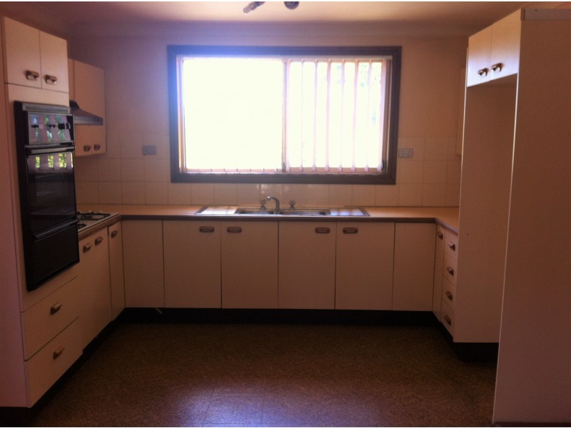 8/17 Clydesdale Drive, Blairmount NSW 2559