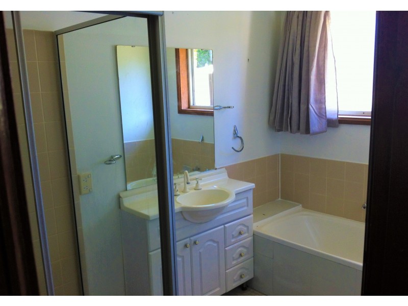 39 Woodcourt Street, Ambarvale NSW 2560