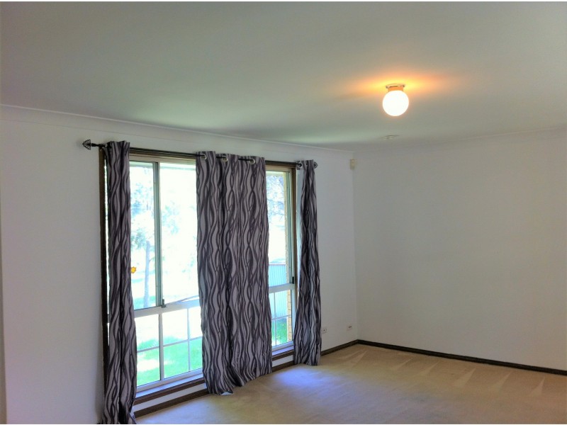 39 Woodcourt Street, Ambarvale NSW 2560