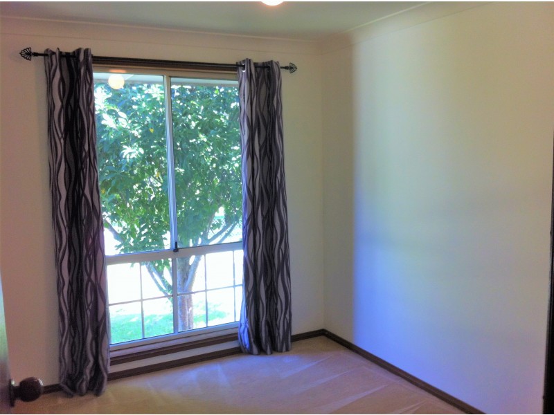 39 Woodcourt Street, Ambarvale NSW 2560