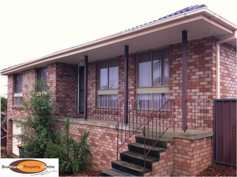 5 Porter Street, Minto NSW 2566