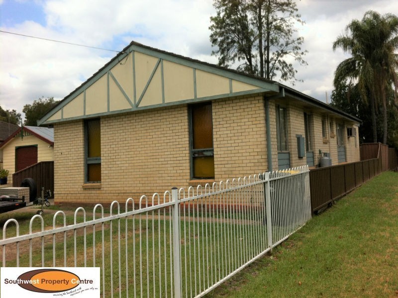5 Blanche Street, Minto NSW 2566