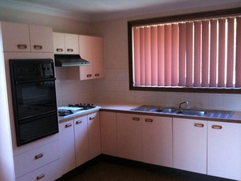 1/17 Clydesdale Drive, Blairmount NSW 2559