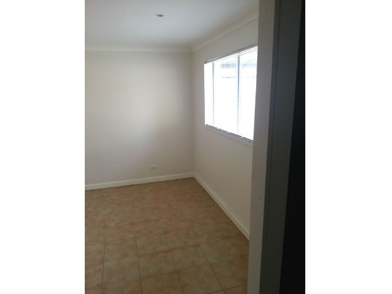 37A Fields Road (Corner of Wattle Avenue), Macquarie Fields NSW 2564