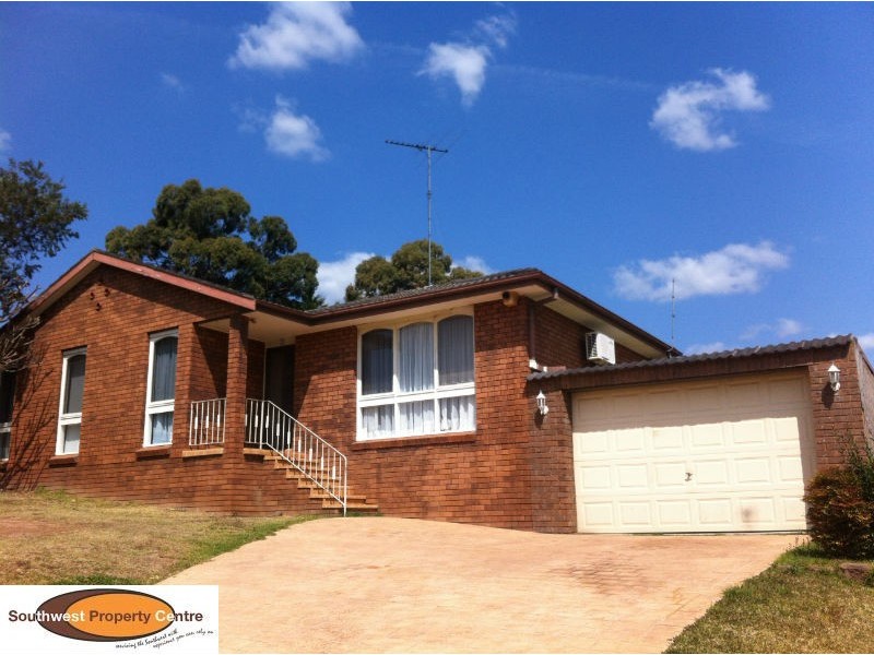 7 Fenton Crescent, Minto NSW 2566