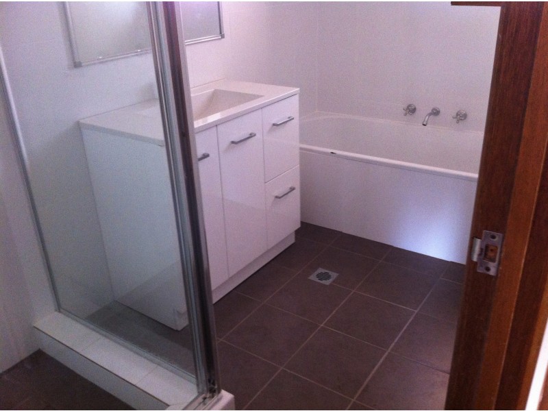 2/10 Clydesdale Drive, Blairmount NSW 2559