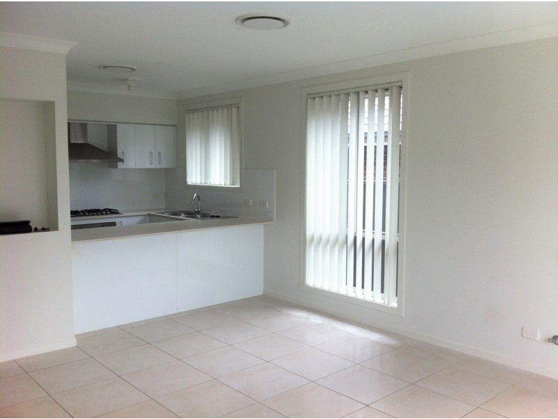 11 Oates Street, Spring Farm NSW 2570