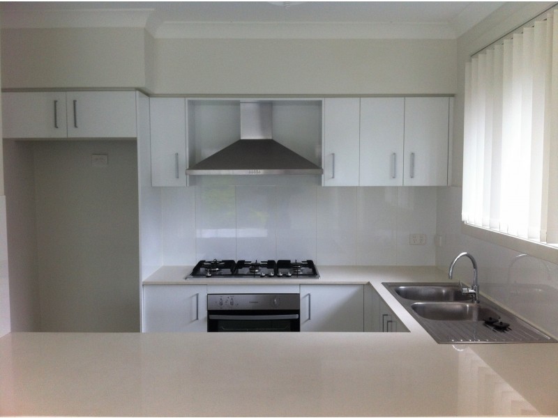 11 Oates Street, Spring Farm NSW 2570