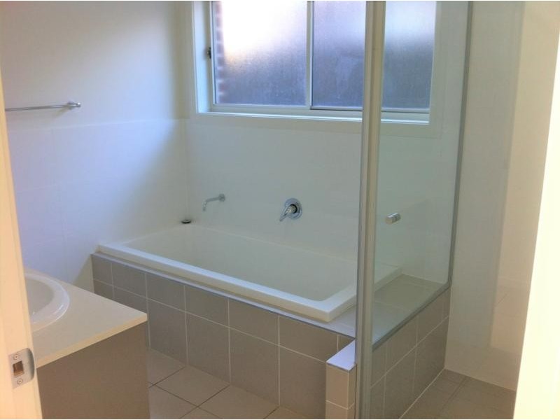 11 Oates Street, Spring Farm NSW 2570