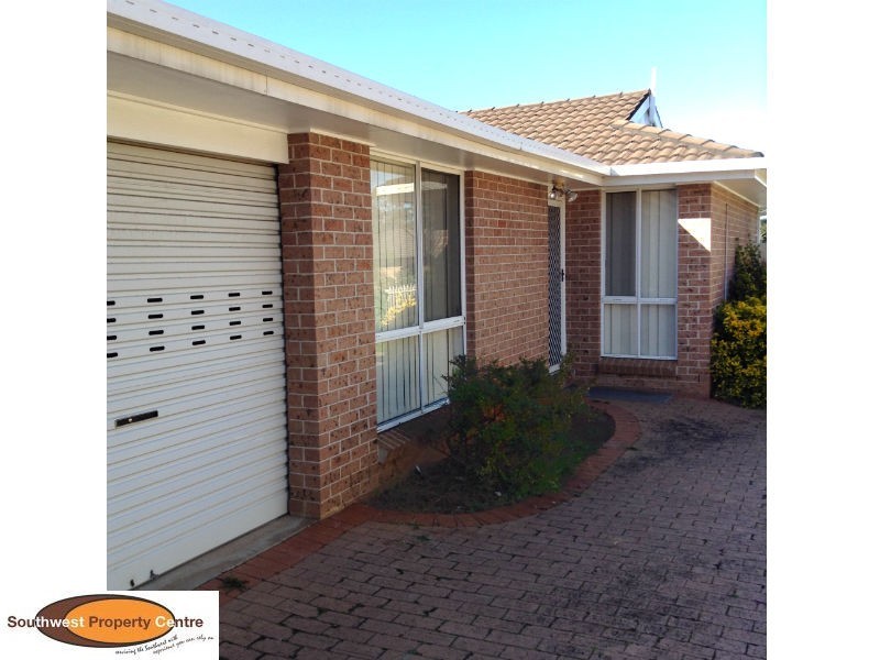 1/39 Bugatti Drive, Ingleburn NSW 2565