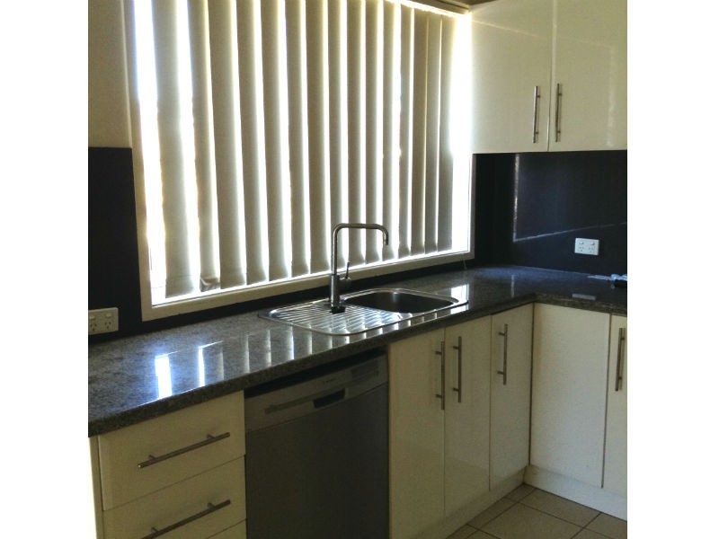 1/39 Bugatti Drive, Ingleburn NSW 2565