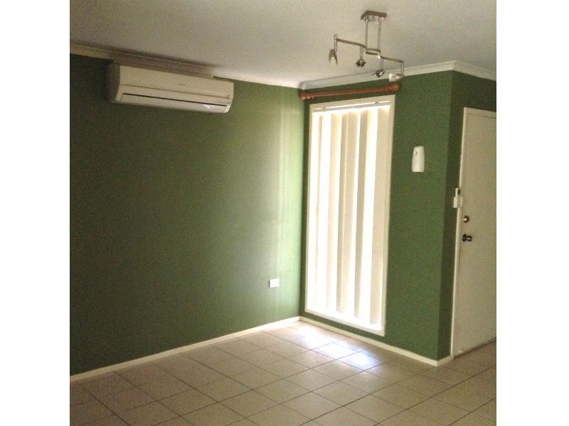 1/39 Bugatti Drive, Ingleburn NSW 2565