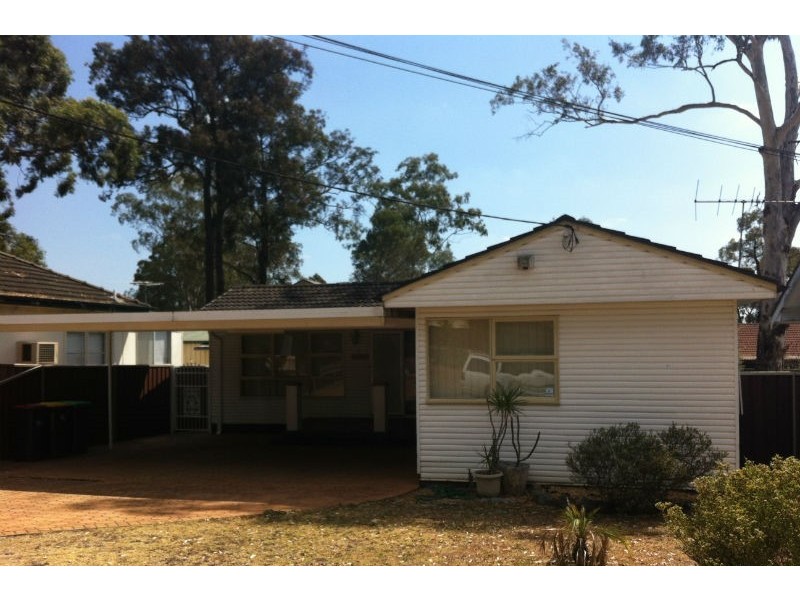 17 Rupert Street, Ingleburn NSW 2565