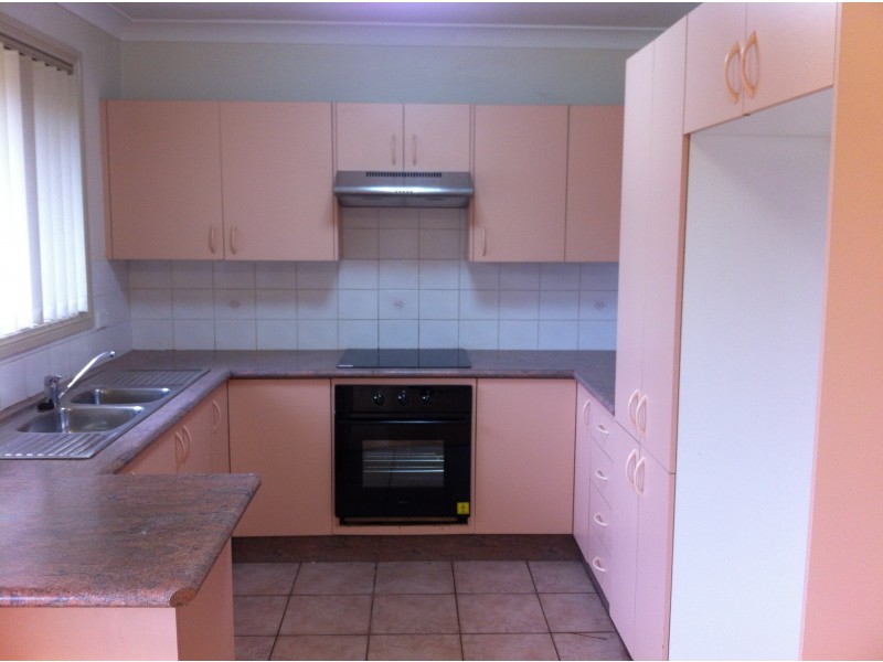 1 Thow Place, Currans Hill NSW 2567