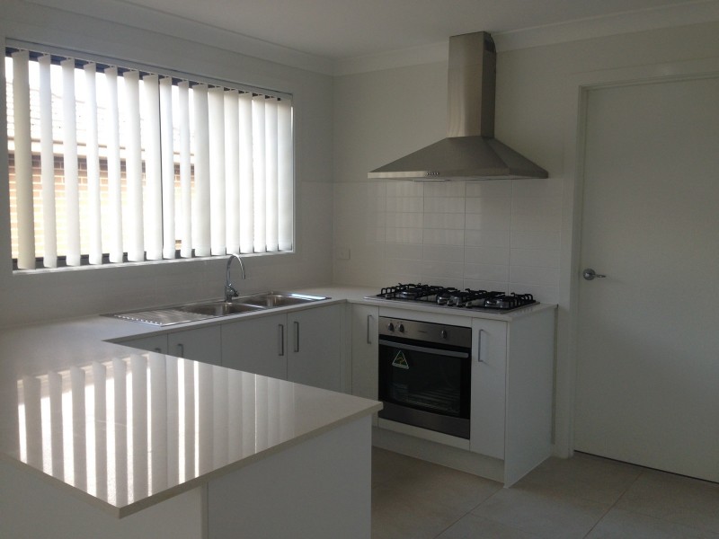 20 Garton Road, Spring Farm NSW 2570